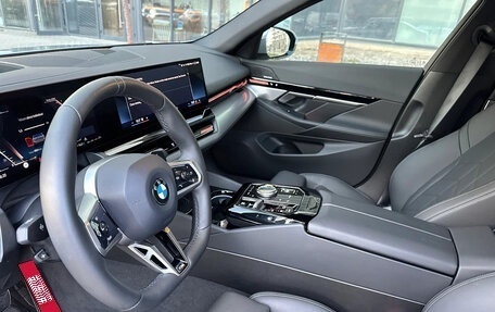 BMW 5 серия, 2024 год, 6 140 000 рублей, 10 фотография