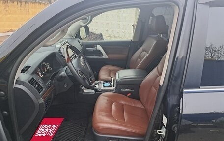 Toyota Land Cruiser 200, 2016 год, 5 200 000 рублей, 3 фотография
