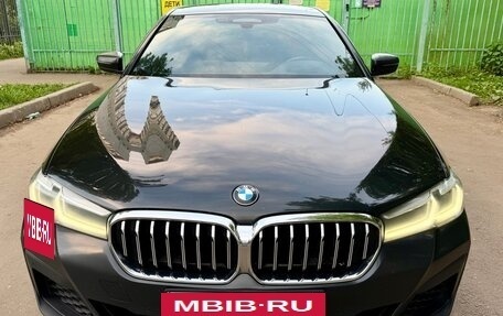 BMW 5 серия, 2020 год, 3 825 000 рублей, 2 фотография