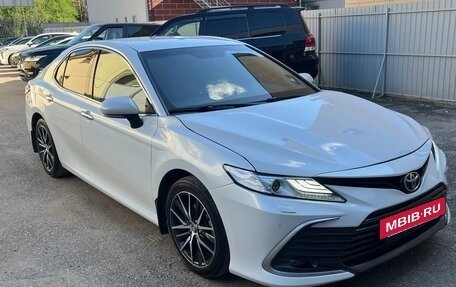 Toyota Camry, 2021 год, 2 590 000 рублей, 8 фотография
