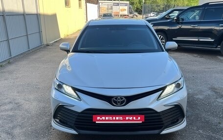 Toyota Camry, 2021 год, 2 590 000 рублей, 9 фотография