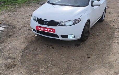 KIA Cerato III, 2010 год, 700 000 рублей, 1 фотография