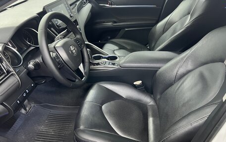 Toyota Camry, 2021 год, 2 590 000 рублей, 29 фотография