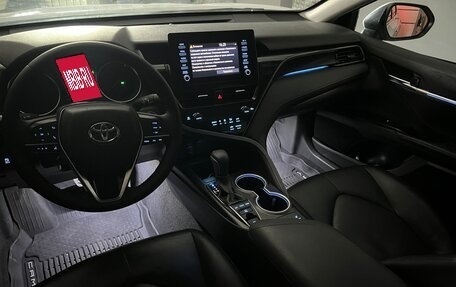 Toyota Camry, 2021 год, 2 590 000 рублей, 30 фотография