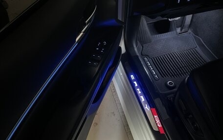 Toyota Camry, 2021 год, 2 590 000 рублей, 32 фотография
