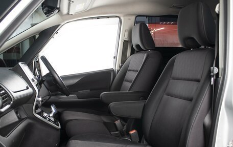 Nissan Serena IV, 2019 год, 2 600 000 рублей, 8 фотография