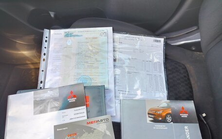 Mitsubishi Outlander III рестайлинг 3, 2012 год, 940 000 рублей, 16 фотография