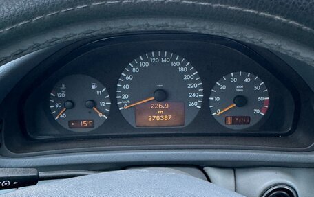 Mercedes-Benz CLK-Класс, 2001 год, 500 000 рублей, 9 фотография