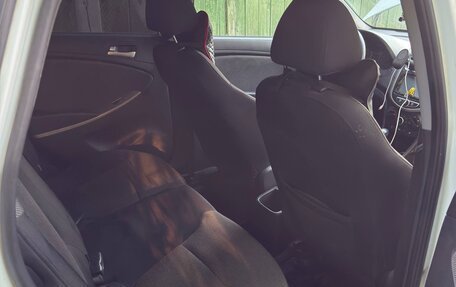Hyundai Solaris II рестайлинг, 2011 год, 410 000 рублей, 10 фотография