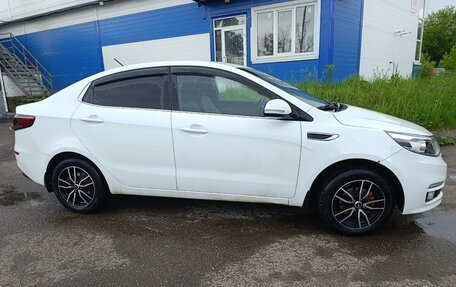 KIA Rio III рестайлинг, 2016 год, 1 000 000 рублей, 3 фотография