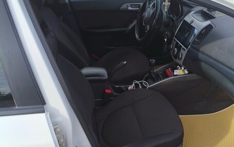 KIA Cerato III, 2010 год, 700 000 рублей, 13 фотография