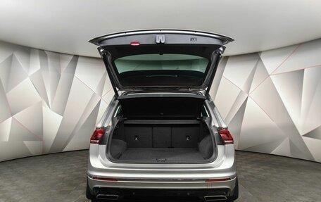 Volkswagen Tiguan II, 2019 год, 2 830 000 рублей, 9 фотография