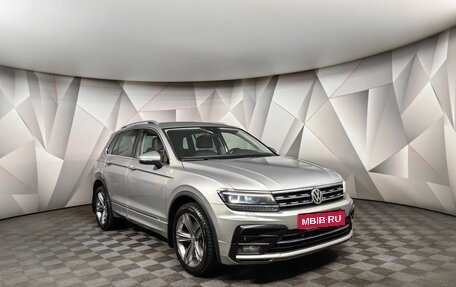 Volkswagen Tiguan II, 2019 год, 2 830 000 рублей, 3 фотография