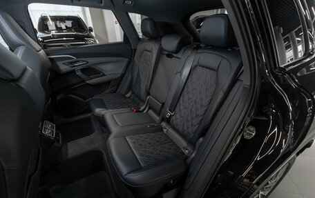 Audi Q5, 2026 год, 6 000 000 рублей, 14 фотография