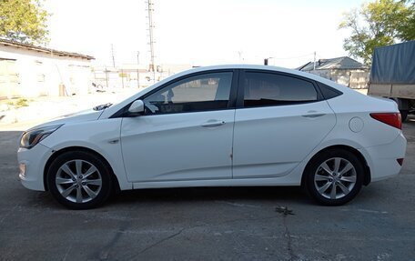 Hyundai Solaris II рестайлинг, 2014 год, 675 000 рублей, 3 фотография