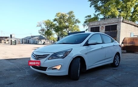 Hyundai Solaris II рестайлинг, 2014 год, 675 000 рублей, 2 фотография