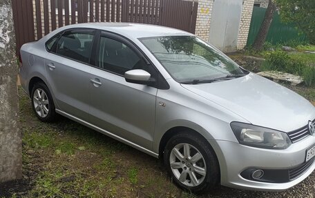 Volkswagen Polo VI (EU Market), 2013 год, 700 000 рублей, 2 фотография