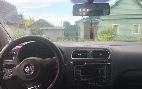 Volkswagen Polo VI (EU Market), 2013 год, 700 000 рублей, 17 фотография