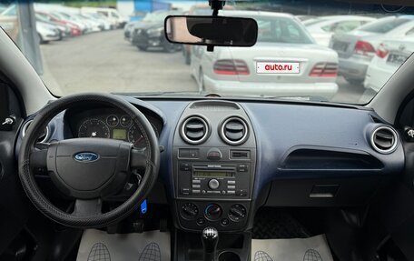 Ford Fiesta, 2006 год, 335 000 рублей, 17 фотография