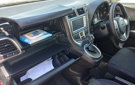 Toyota Ractis II, 2011 год, 1 000 000 рублей, 8 фотография
