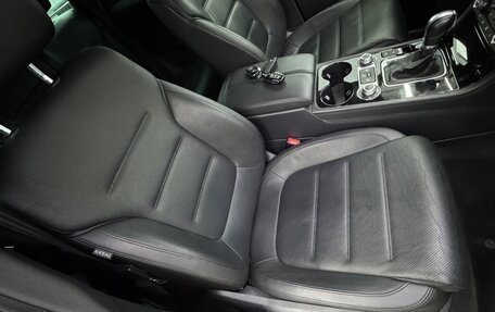 Volkswagen Touareg III, 2017 год, 3 990 000 рублей, 15 фотография
