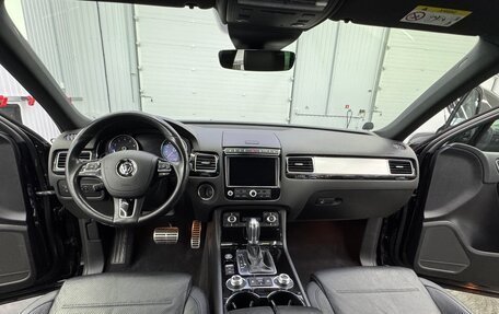 Volkswagen Touareg III, 2017 год, 3 990 000 рублей, 22 фотография