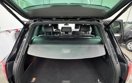 Volkswagen Touareg III, 2017 год, 3 990 000 рублей, 28 фотография