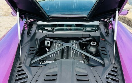 Lamborghini Huracán, 2022 год, 23 500 000 рублей, 11 фотография