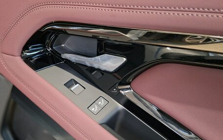 Land Rover Range Rover Evoque II, 2025 год, 6 190 000 рублей, 14 фотография