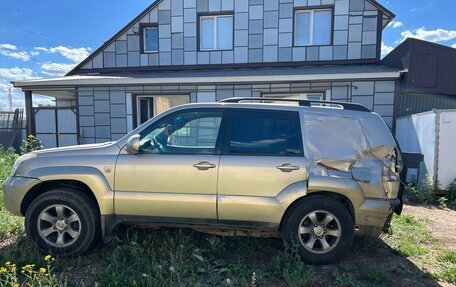 Toyota Land Cruiser Prado 120 рестайлинг, 2003 год, 749 000 рублей, 3 фотография