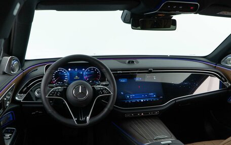 Mercedes-Benz E-Класс, 2023 год, 5 998 999 рублей, 6 фотография