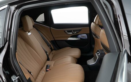 Mercedes-Benz E-Класс, 2023 год, 5 998 999 рублей, 7 фотография