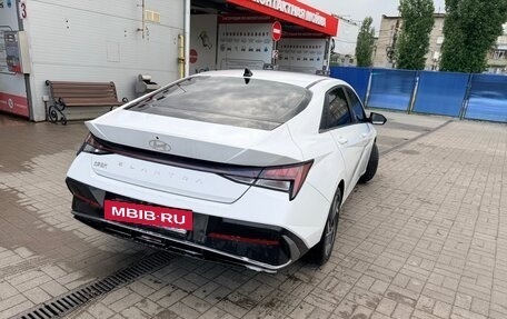 Hyundai Elantra, 2024 год, 2 350 000 рублей, 6 фотография
