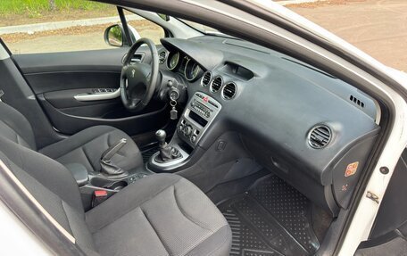 Peugeot 408 I рестайлинг, 2014 год, 299 000 рублей, 15 фотография