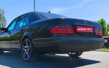 Mercedes-Benz E-Класс, 1998 год, 400 000 рублей, 4 фотография