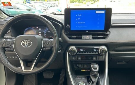 Toyota RAV4, 2023 год, 3 580 777 рублей, 8 фотография