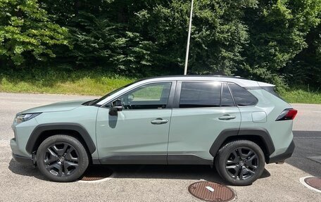Toyota RAV4, 2023 год, 3 580 777 рублей, 6 фотография