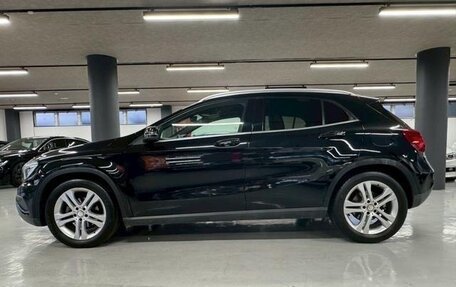 Mercedes-Benz GLA, 2017 год, 1 300 000 рублей, 8 фотография