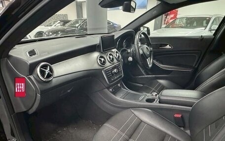 Mercedes-Benz GLA, 2017 год, 1 300 000 рублей, 9 фотография