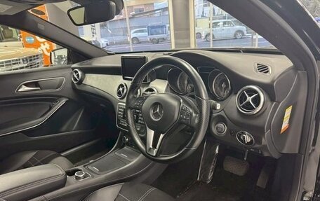 Mercedes-Benz GLA, 2017 год, 1 300 000 рублей, 10 фотография