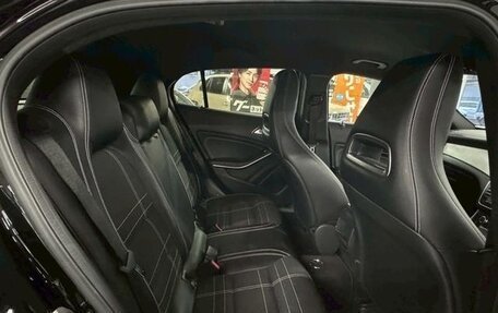 Mercedes-Benz GLA, 2017 год, 1 300 000 рублей, 27 фотография