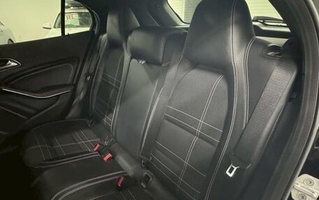 Mercedes-Benz GLA, 2017 год, 1 300 000 рублей, 28 фотография