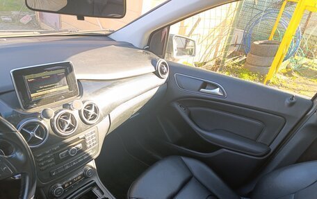 Mercedes-Benz B-Класс, 2014 год, 1 400 000 рублей, 11 фотография
