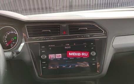 Volkswagen Tiguan II, 2021 год, 3 700 000 рублей, 12 фотография