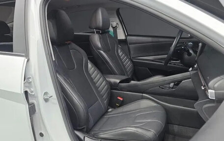 Hyundai Avante, 2021 год, 1 800 000 рублей, 13 фотография