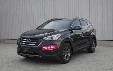 Hyundai Santa Fe III рестайлинг, 2013 год, 1 995 000 рублей, 2 фотография