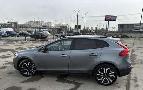 Volvo V40 Cross Country I, 2018 год, 1 900 000 рублей, 7 фотография