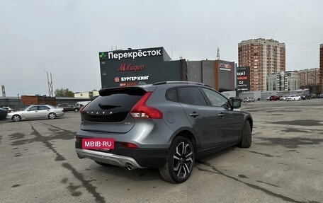 Volvo V40 Cross Country I, 2018 год, 1 900 000 рублей, 4 фотография