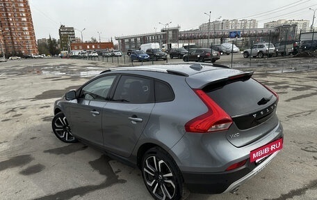 Volvo V40 Cross Country I, 2018 год, 1 900 000 рублей, 6 фотография