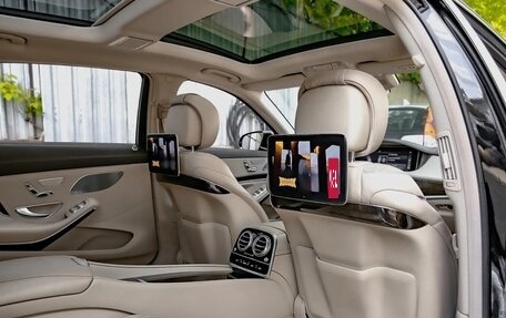 Mercedes-Benz Maybach S-Класс, 2018 год, 4 000 000 рублей, 27 фотография